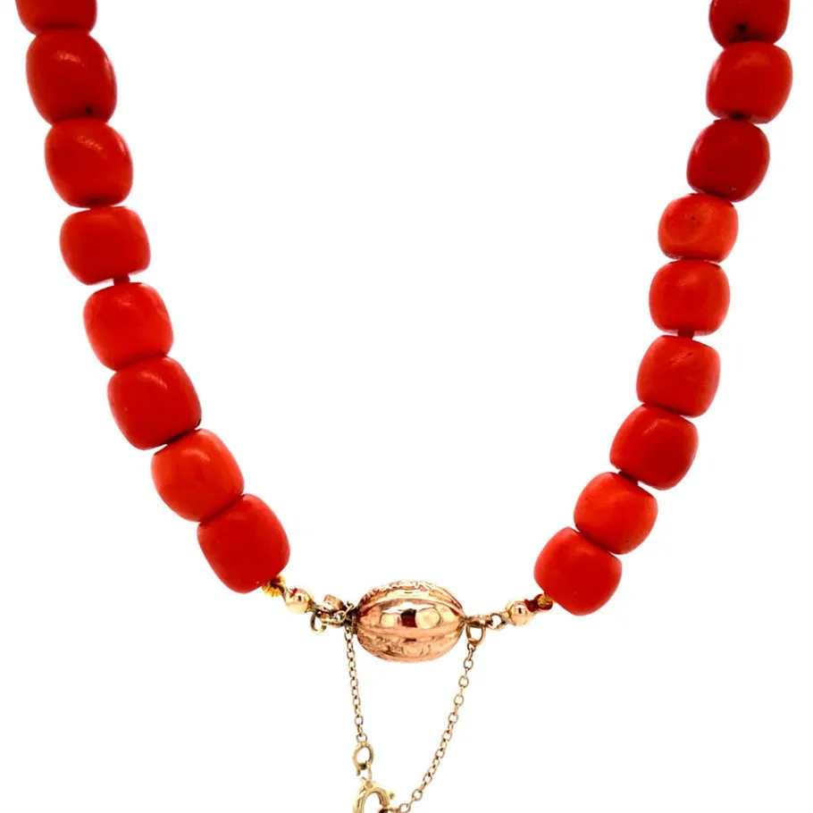 Blood coral necklace with gold clasp 47 cm 14 krt>Vintage Jewellery Outlet
