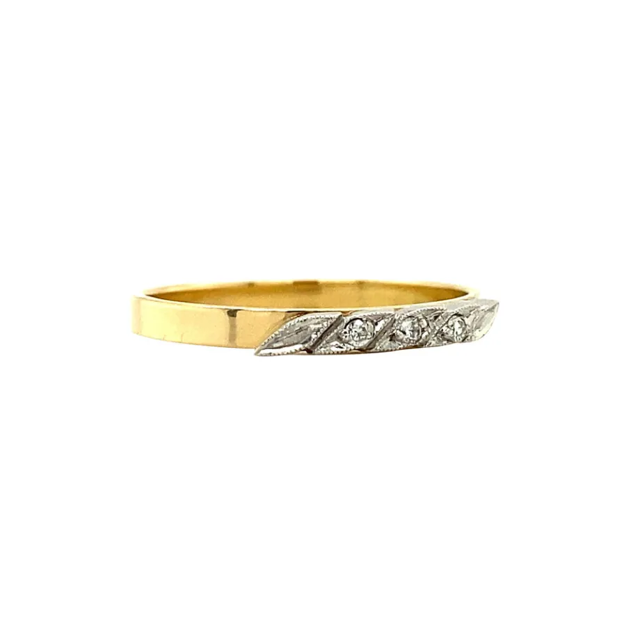 diamond_row_ring__krt_2-1.webp Diamond row ring 9 krt>Vintage Jewellery Sale