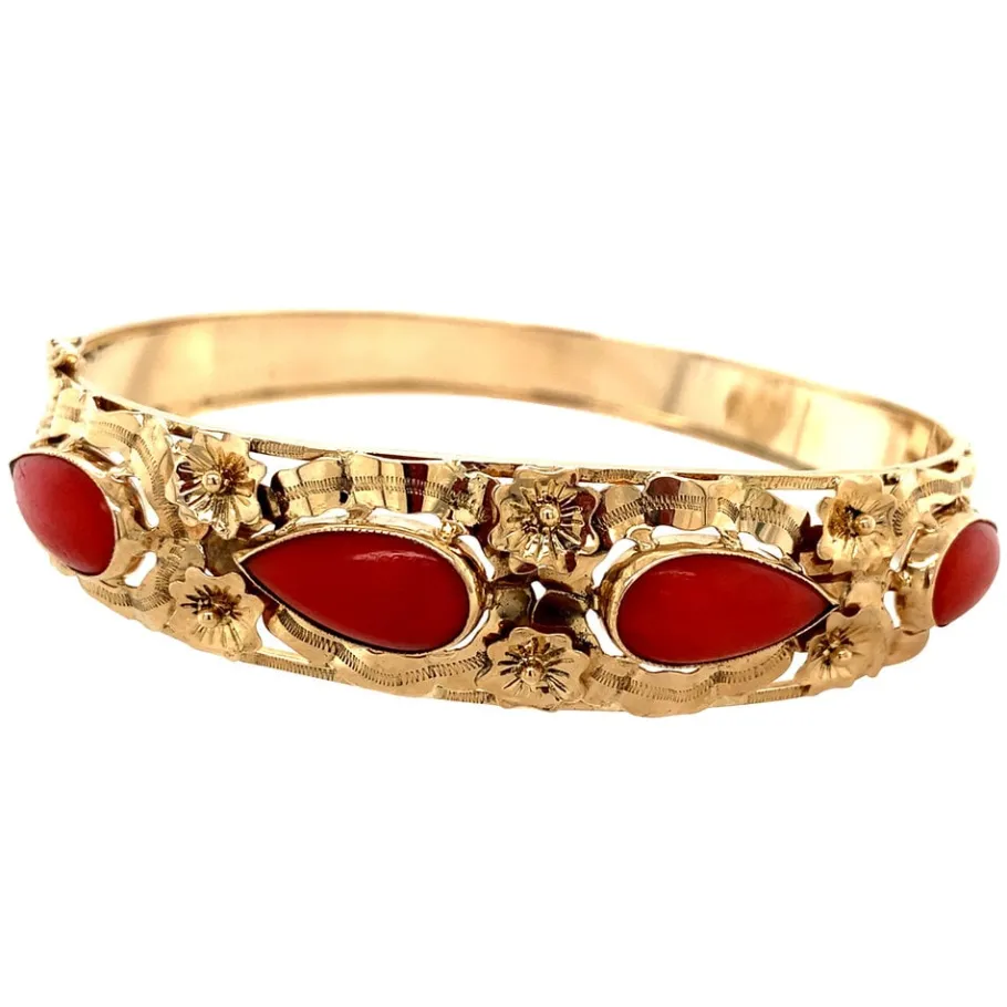 gold_bangle_with_blood_co_2.webp Gold bangle with blood coral 14 krt>Vintage Jewellery Clearance