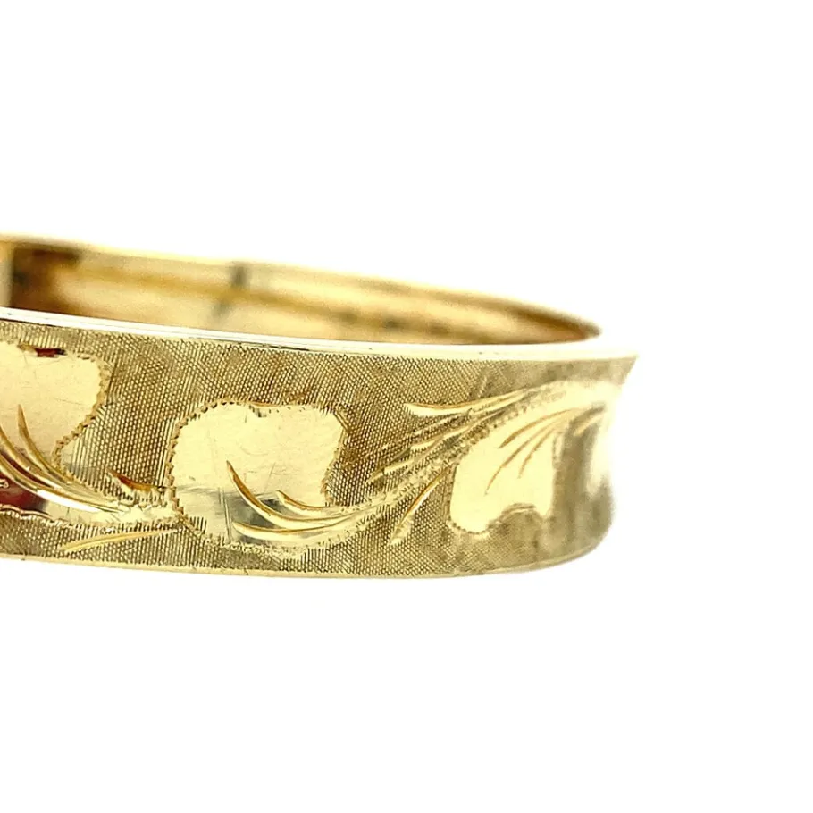 gold_bangle_with_engravin_3-4.webp Gold bangle with engraving 14 krt>Vintage Jewellery Best