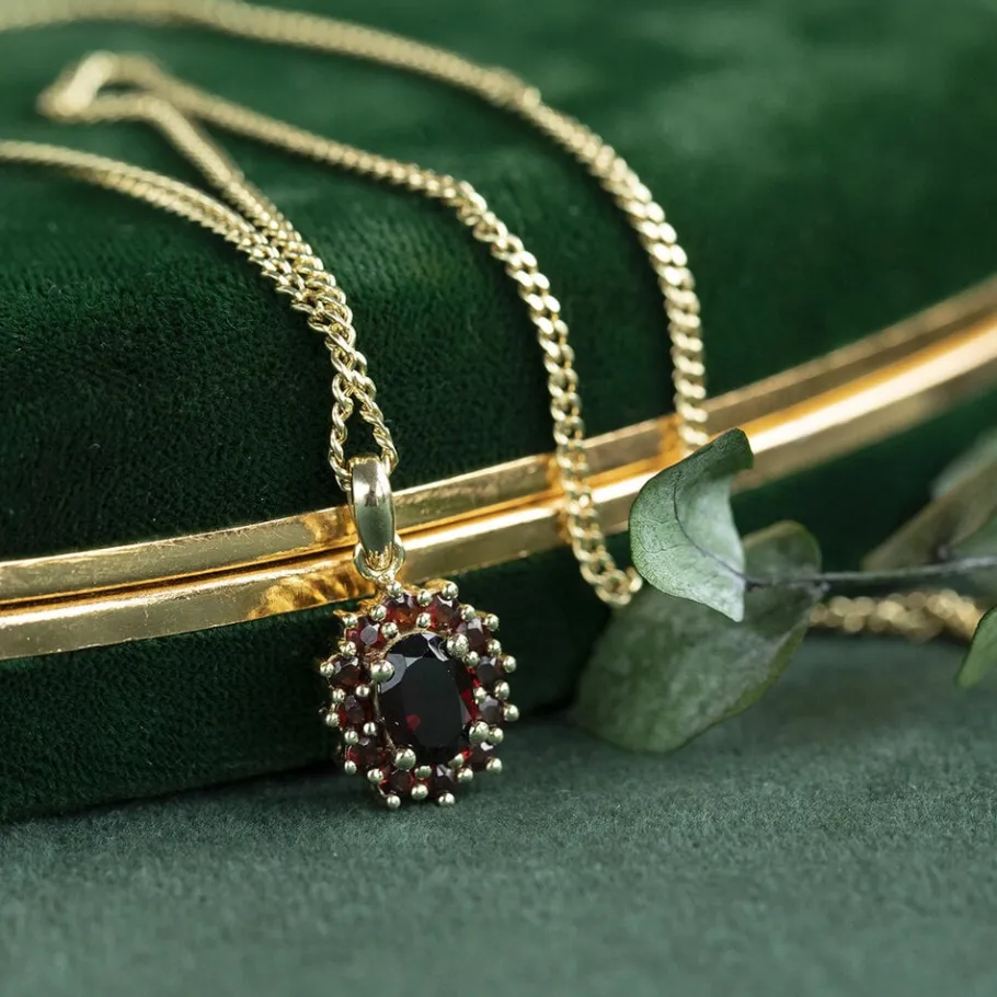 Gold curb length necklace 14 krt>Vintage Jewellery Outlet