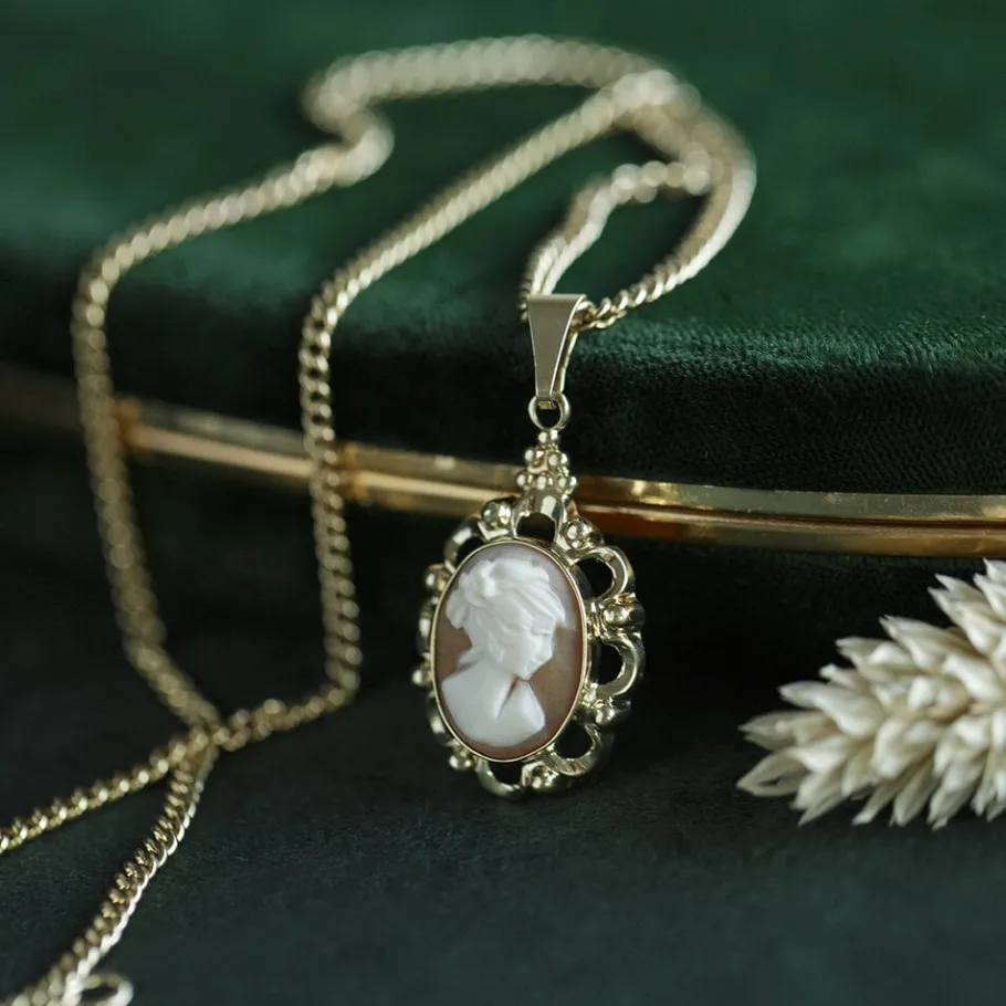 Gold curb length necklace 14 krt>Vintage Jewellery Fashion