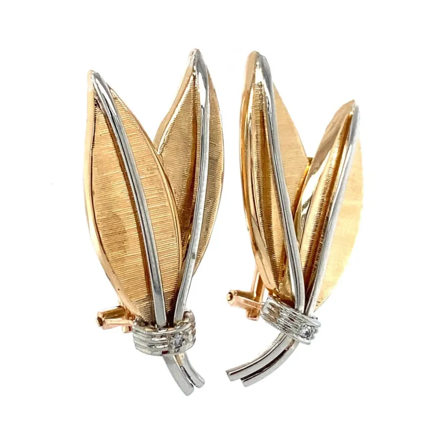 gold_ear_studs_with_diamo_2-1.webp Gold ear studs with diamond 18 krt>Vintage Jewellery Clearance