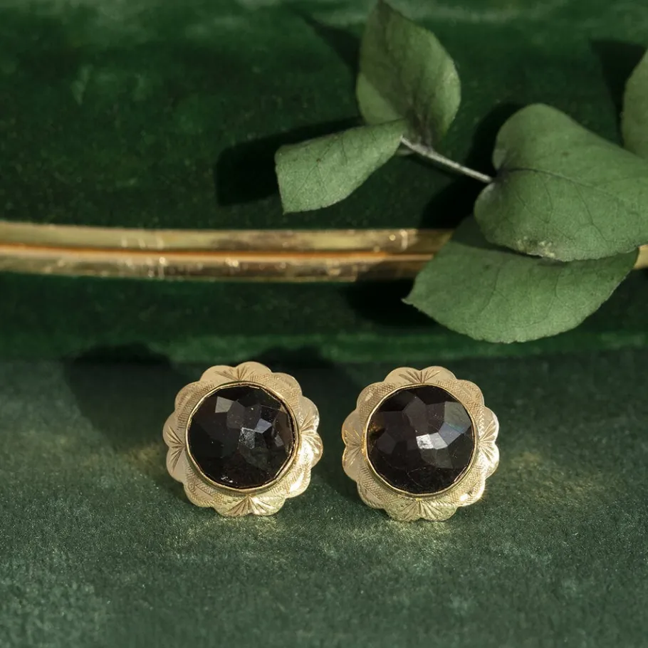 Gold ear studs with garnet 14 krt>Vintage Jewellery New