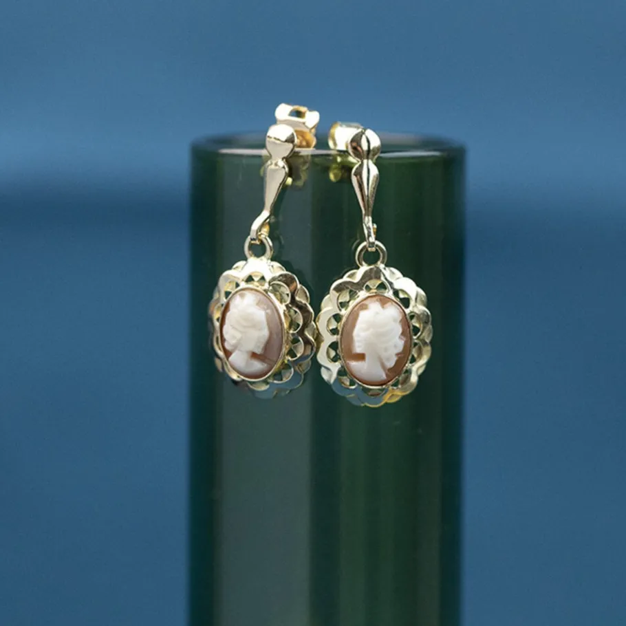 Gold earrings with cameo 14 krt>Vintage Jewellery Fashion