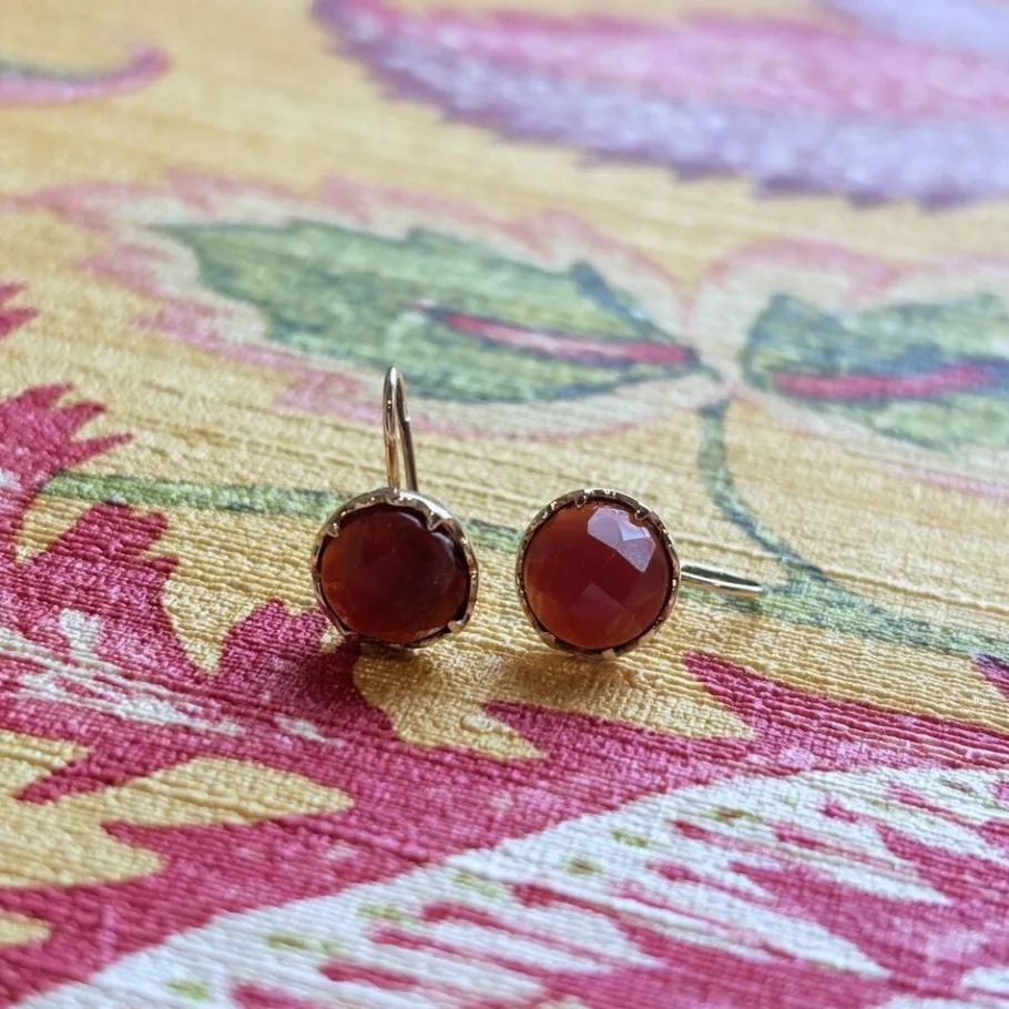 Gold earrings with carnelian 14 krt>Vintage Jewellery Sale