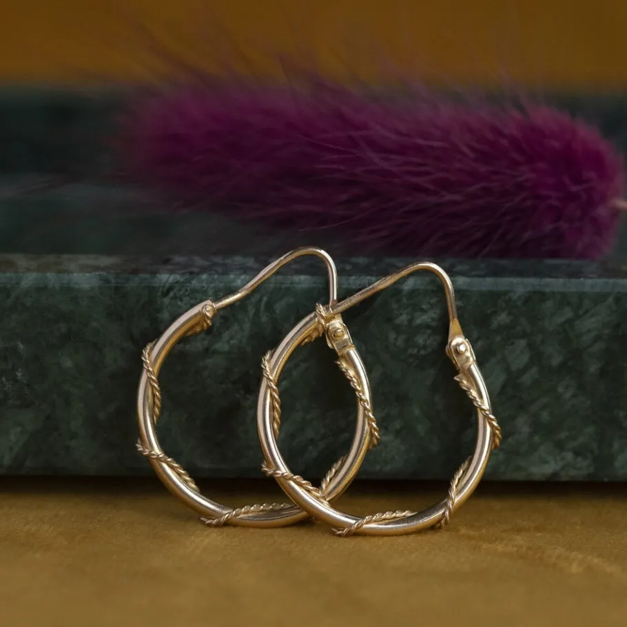 Gold fantasy earrings 14 krt>Vintage Jewellery Best