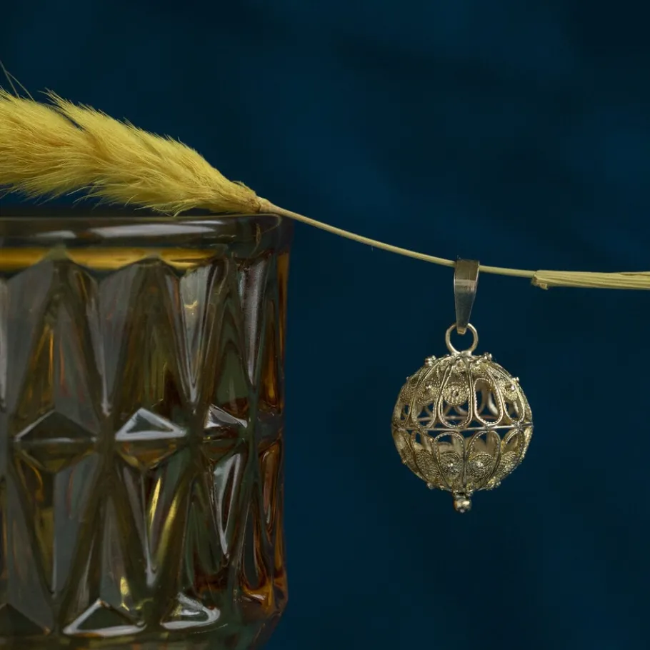 Gold filigree pendant 14 krt>Vintage Jewellery Best