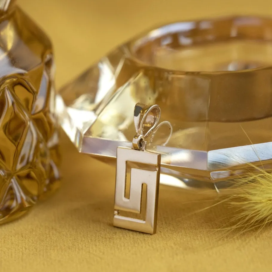 Gold meander pendant 14 krt>Vintage Jewellery Outlet