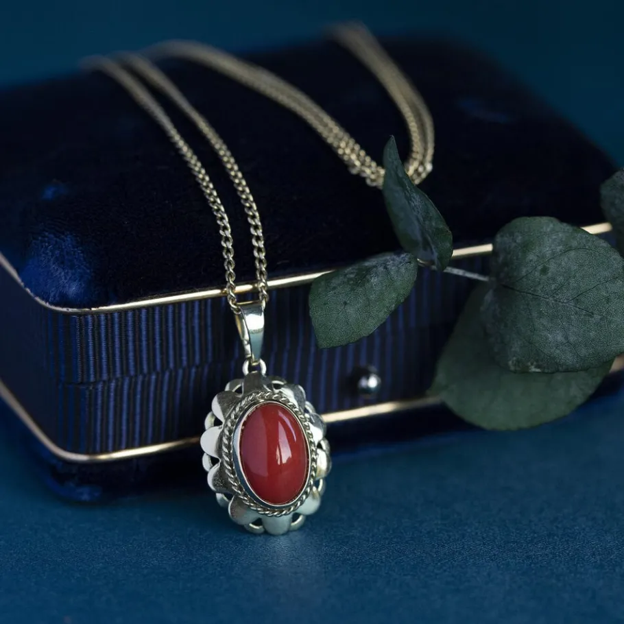 Gold pendant with blood coral 14 krt>Vintage Jewellery New