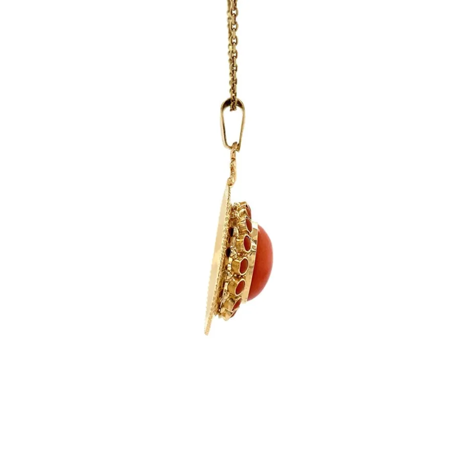 gold_pendant_with_blood_c_2-26.webp Gold pendant with blood coral 14 krt>Vintage Jewellery Online