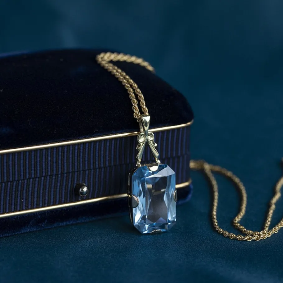 Gold pendant with blue spinel 14 krt>Vintage Jewellery Outlet