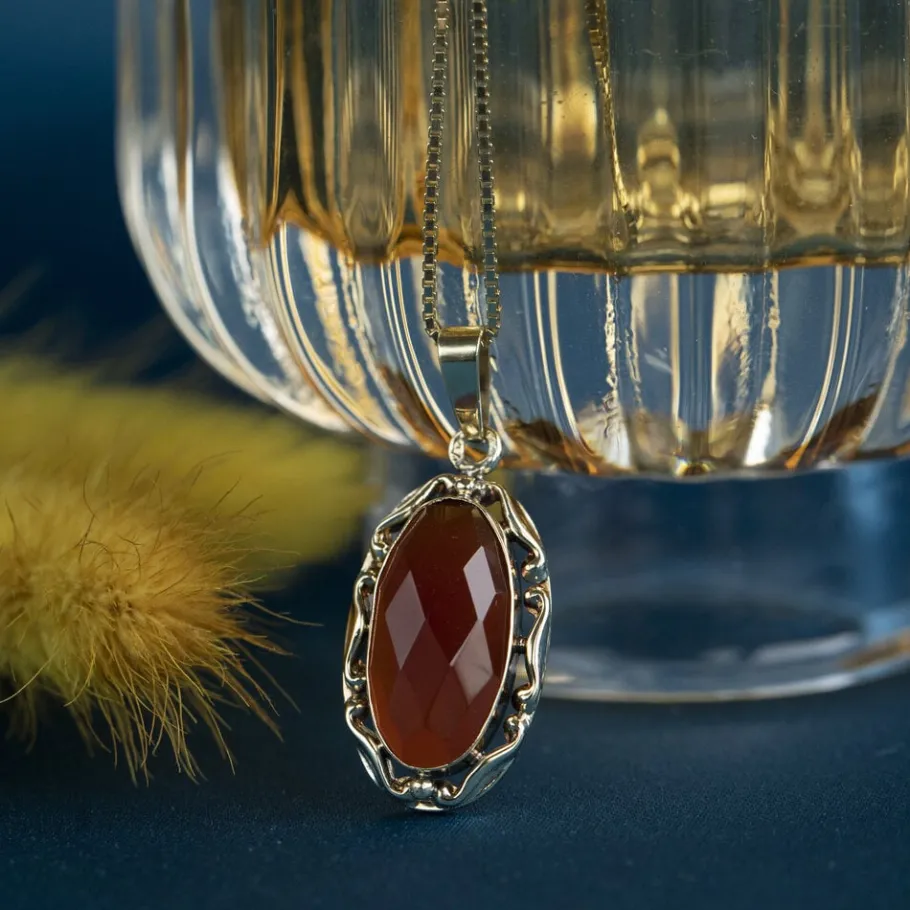 Gold pendant with carnelian 14 krt>Vintage Jewellery New