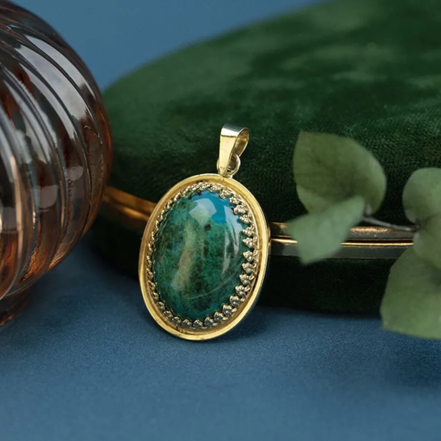 Gold pendant with eila stone 14 krt>Vintage Jewellery Hot