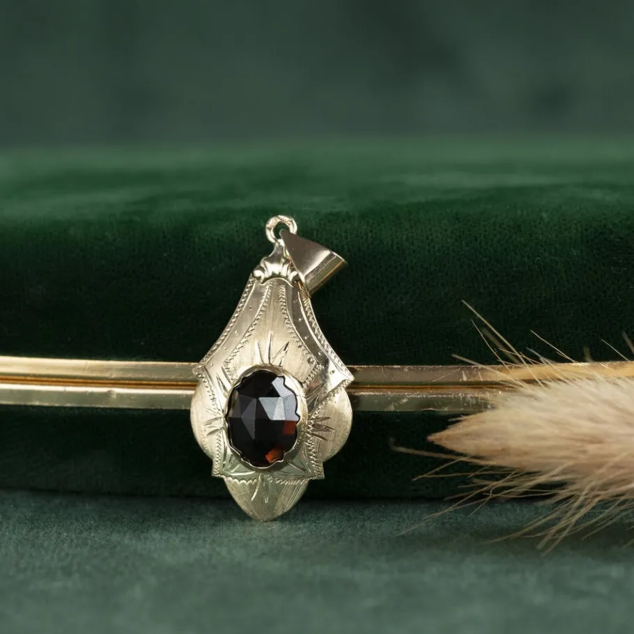 Gold pendant with garnet 14 krt>Vintage Jewellery Online