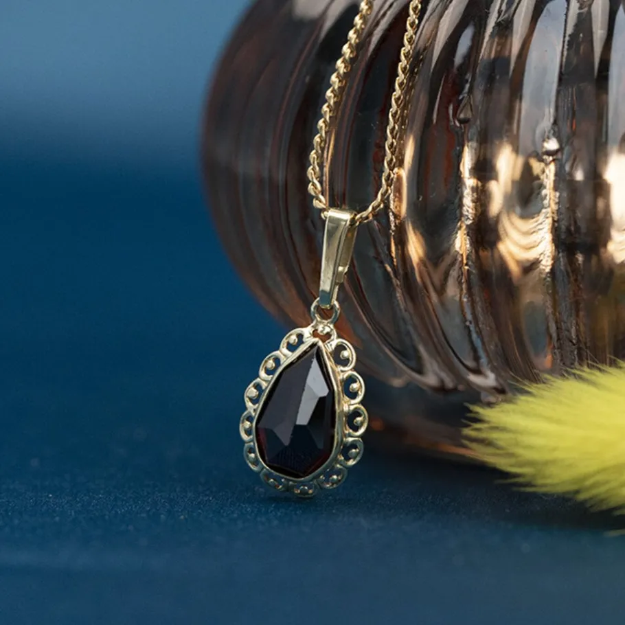 Gold pendant with garnet 14 krt>Vintage Jewellery Sale
