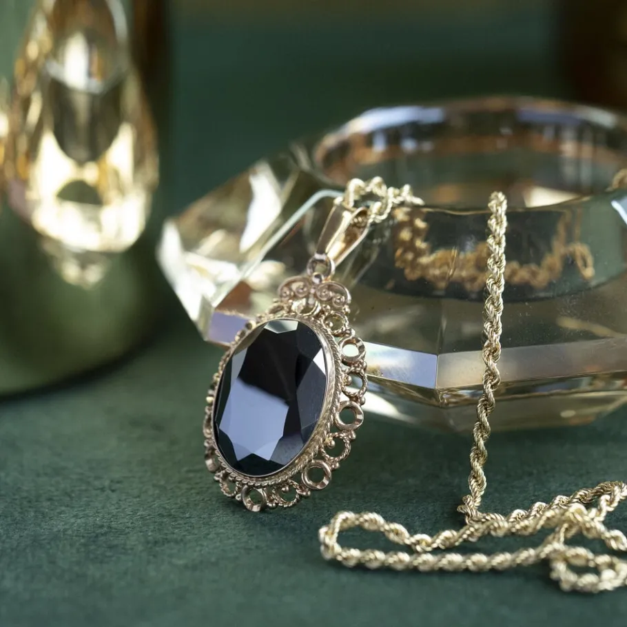 Gold pendant with haematite 14 krt>Vintage Jewellery Discount