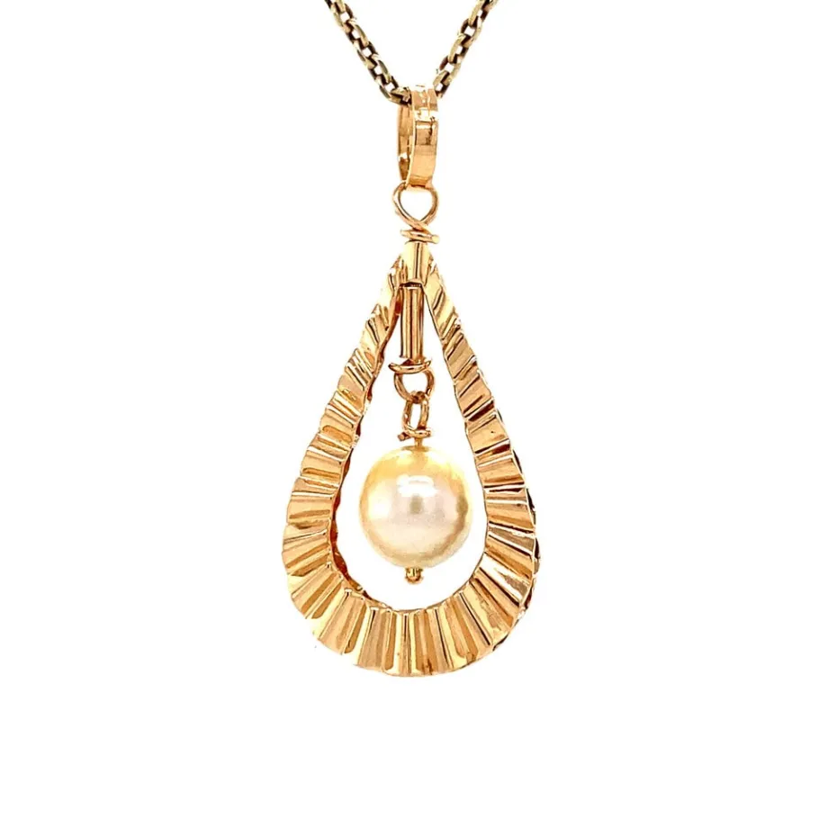 gold_pendant_with_pearl___4-1.webp Gold pendant with pearl 14 krt>Vintage Jewellery Outlet