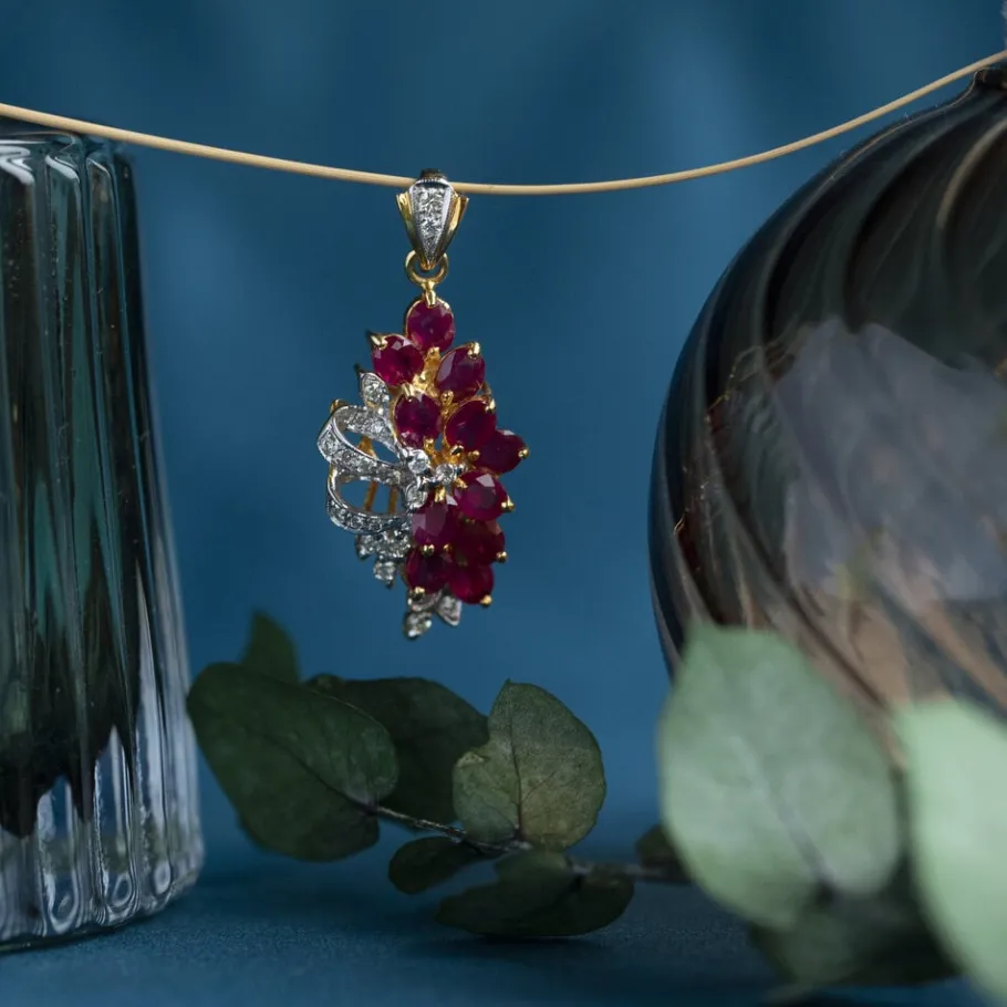 Gold pendant with ruby and diamonds 14 krt>Vintage Jewellery Online