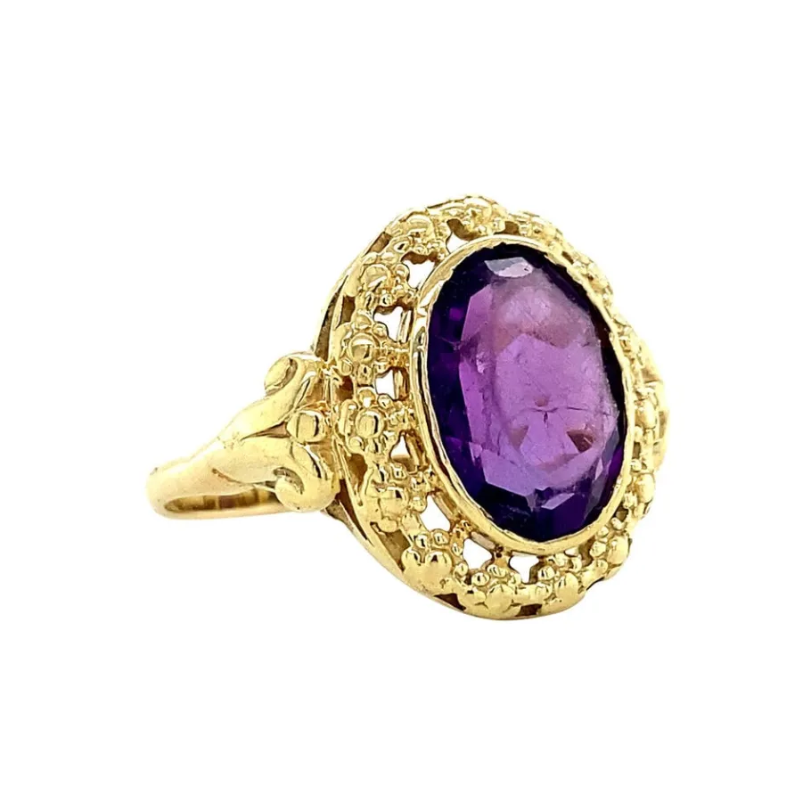 gold_ring_with_amethyst___2-1.webp Gold ring with amethyst 14 krt>Vintage Jewellery Hot