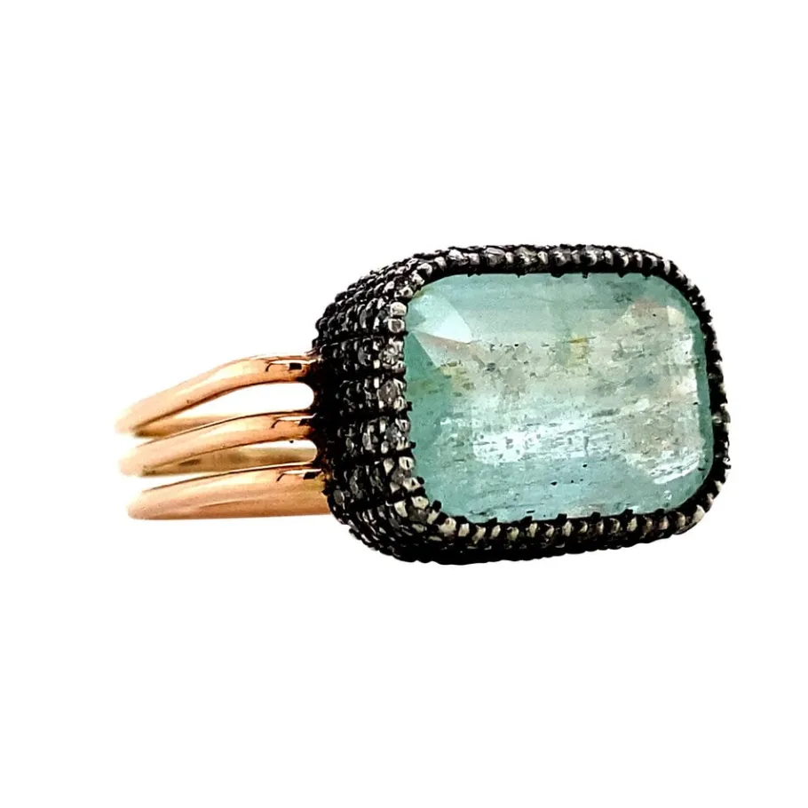 gold_ring_with_aquamarine_2-1.webp Gold ring with aquamarine and diamonds 14 krt/835>Vintage Jewellery Online