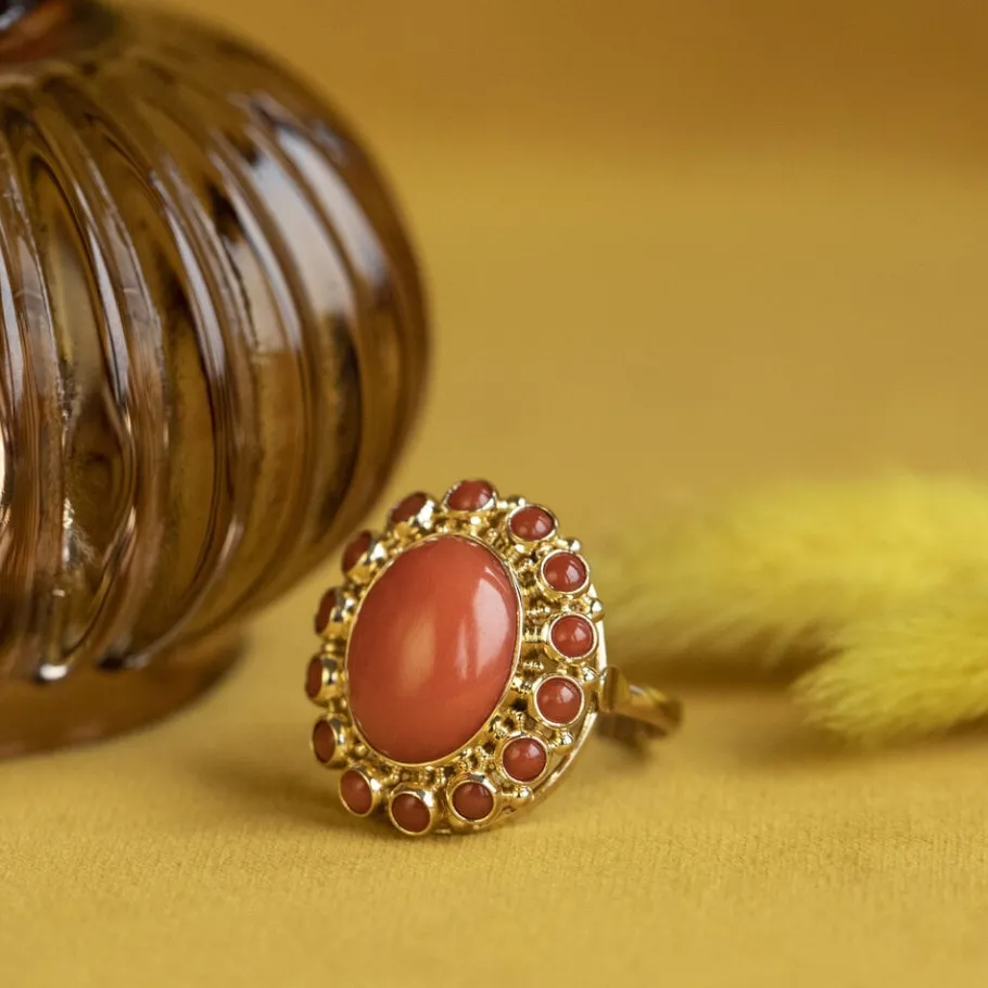 Gold ring with blood coral 14 krt>Vintage Jewellery Hot