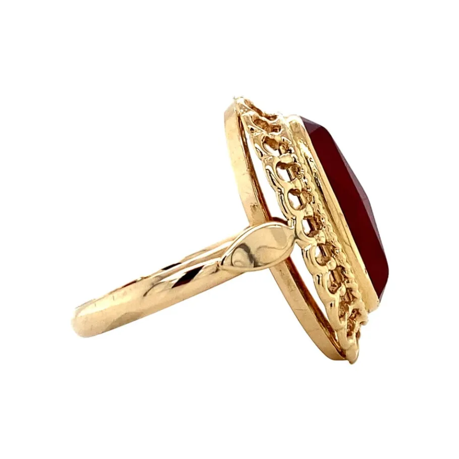 gold_ring_with_carnelian__3-1.webp Gold ring with carnelian 14 krt>Vintage Jewellery Discount