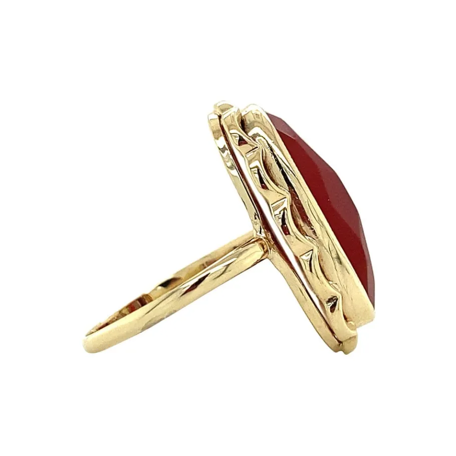 gold_ring_with_carnelian__3-5.webp Gold ring with carnelian 14 krt>Vintage Jewellery Sale