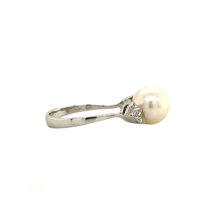 gold_ring_with_diamond_an_3.webp Gold ring with diamond and pearl 18 krt>Vintage Jewellery New