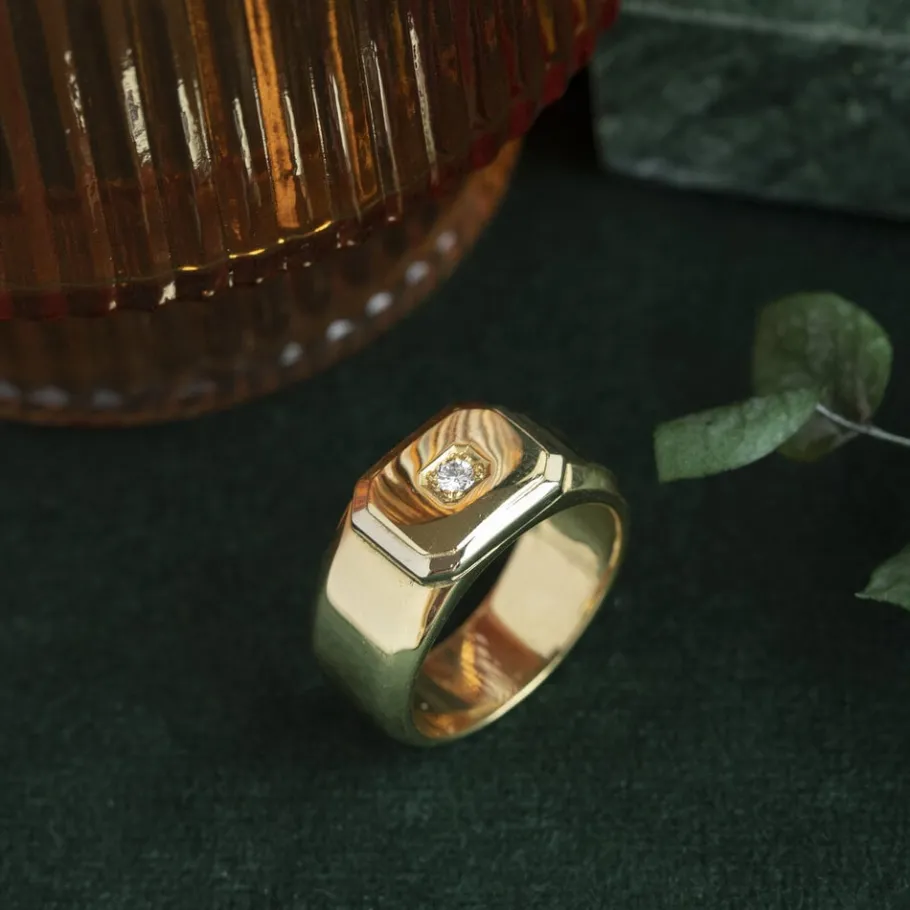 Gold ring with diamonds 18 krt>Vintage Jewellery Clearance