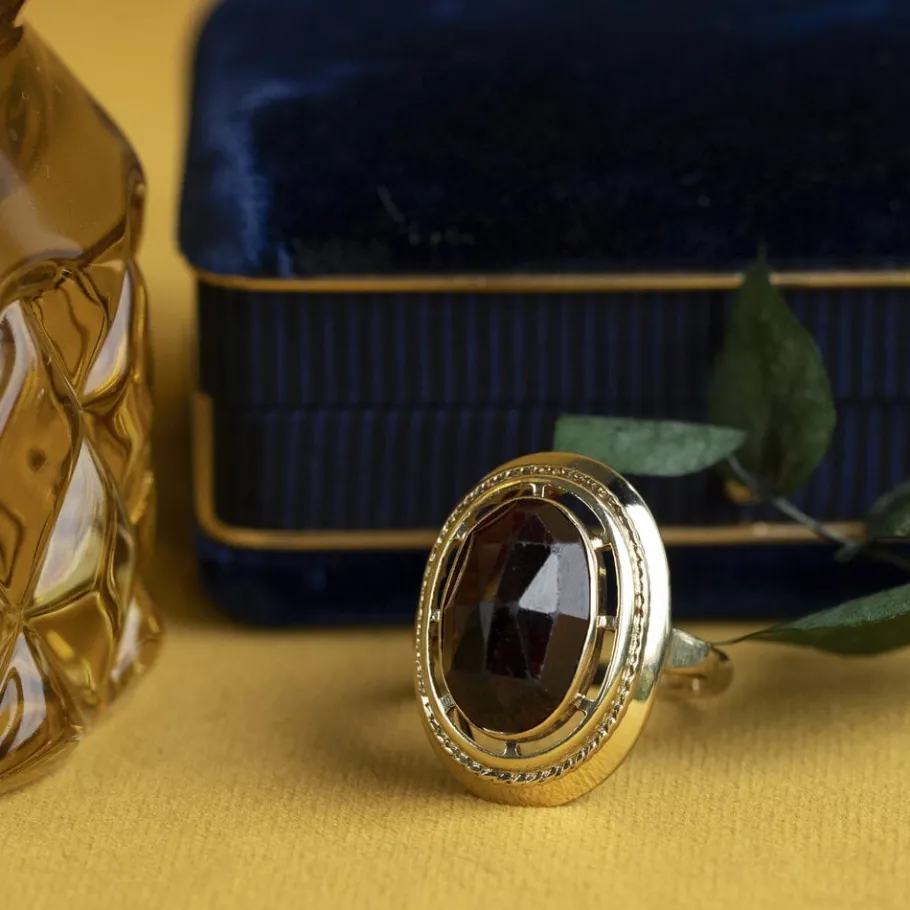 gold_ring_with_garnet__kr_1-2.webp Gold ring with garnet 14 krt>Vintage Jewellery New