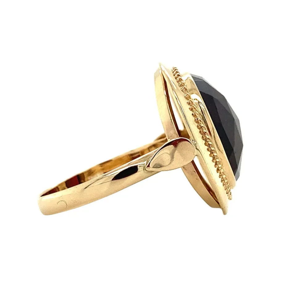 gold_ring_with_garnet__kr_3-1.webp Gold ring with garnet 14 krt>Vintage Jewellery Hot