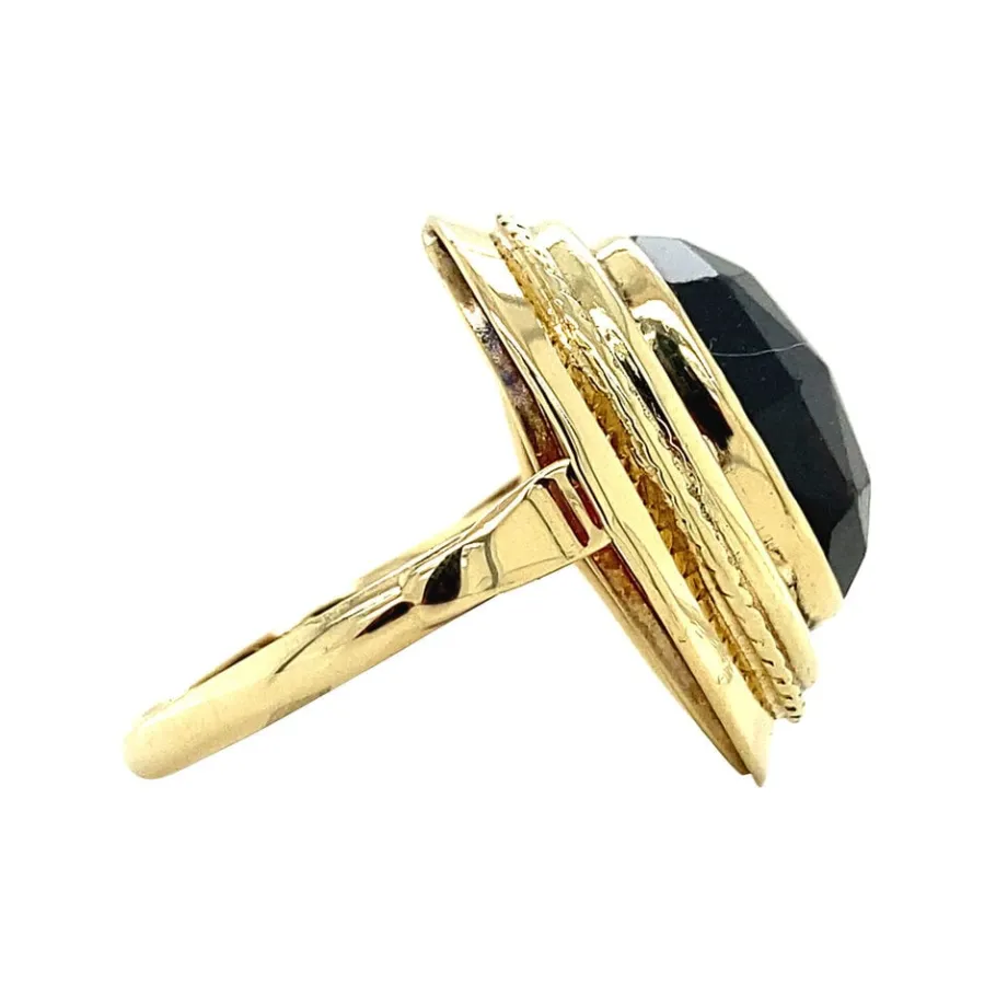 gold_ring_with_garnet__kr_3-2.webp Gold ring with garnet 14 krt>Vintage Jewellery New