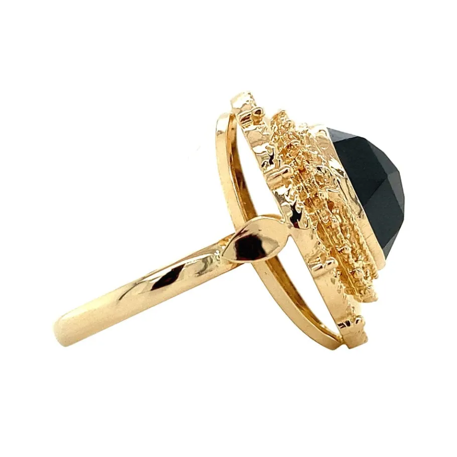 gold_ring_with_garnet__kr_3-4.webp Gold ring with garnet 14 krt>Vintage Jewellery Best