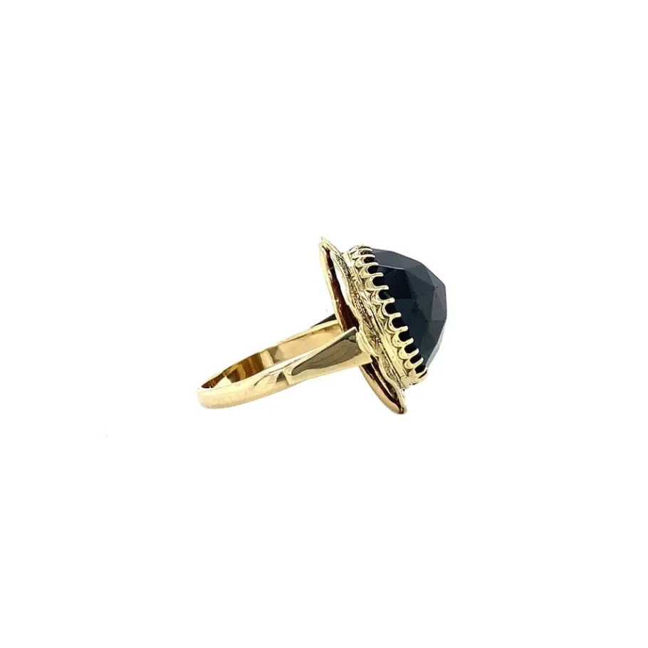 gold_ring_with_garnet__kr_3-6.webp Gold ring with garnet 14 krt>Vintage Jewellery Sale