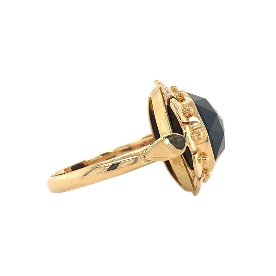 gold_ring_with_garnet__kr_3-7.webp Gold ring with garnet 14 krt>Vintage Jewellery Hot