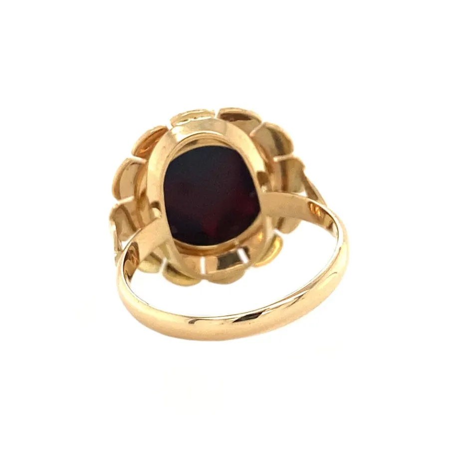gold_ring_with_garnet__kr_4-7.webp Gold ring with garnet 14 krt>Vintage Jewellery Hot