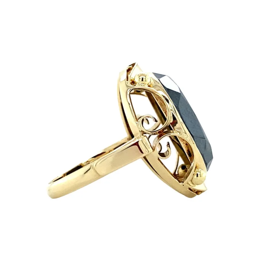 gold_ring_with_hematite___3-1.webp Gold ring with hematite 14 krt>Vintage Jewellery Fashion