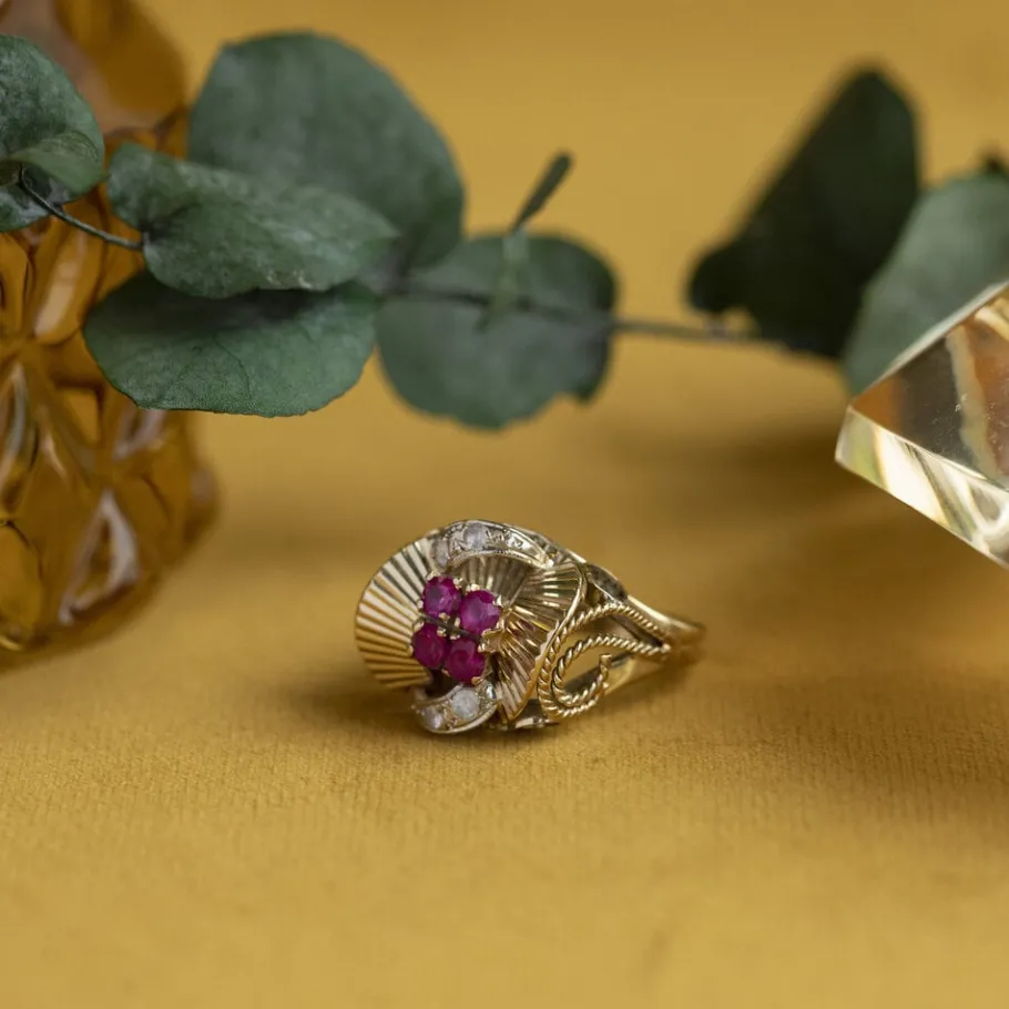 gold_ring_with_ruby_and_z_1.webp Gold ring with ruby and zirconia 14 krt>Vintage Jewellery Discount