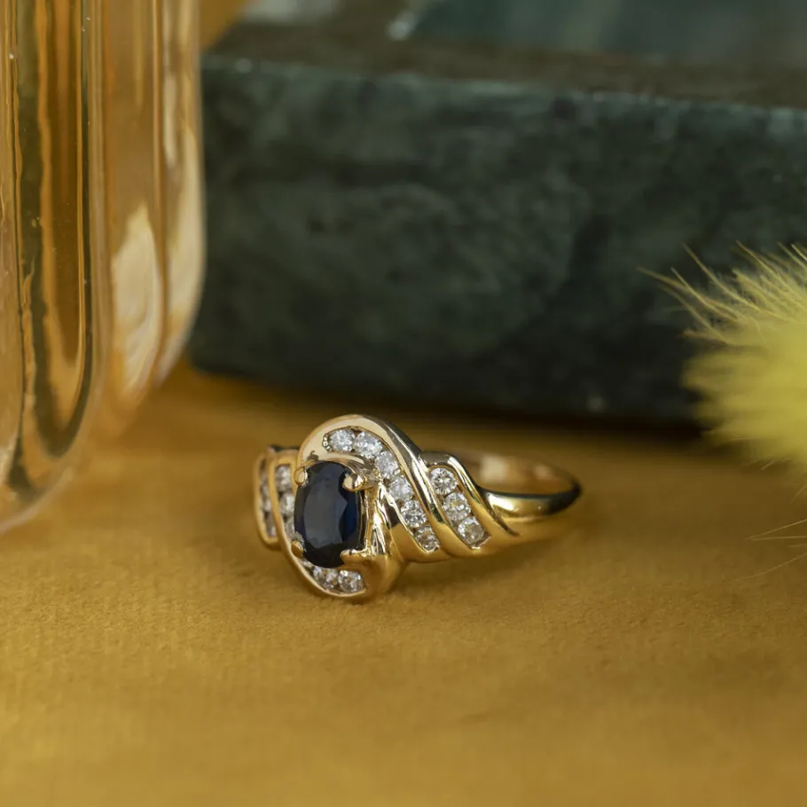 Gold ring with sapphire and diamond 14 krt>Vintage Jewellery Hot