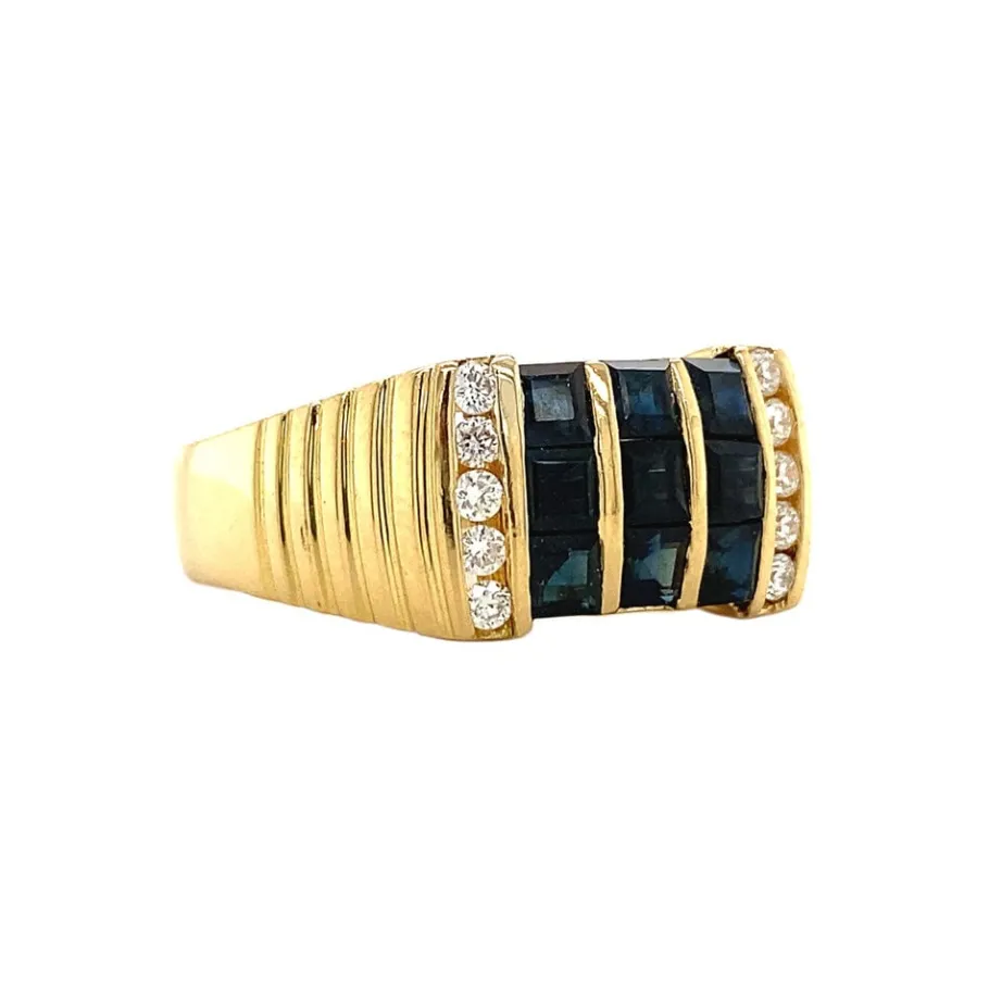 gold_ring_with_sapphire_a_2-9.webp Gold ring with sapphire and diamond 18 krt>Vintage Jewellery Best