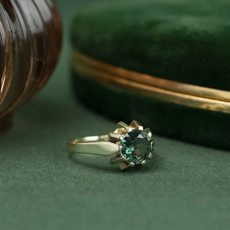 Gold ring with spinel 14 krt>Vintage Jewellery New