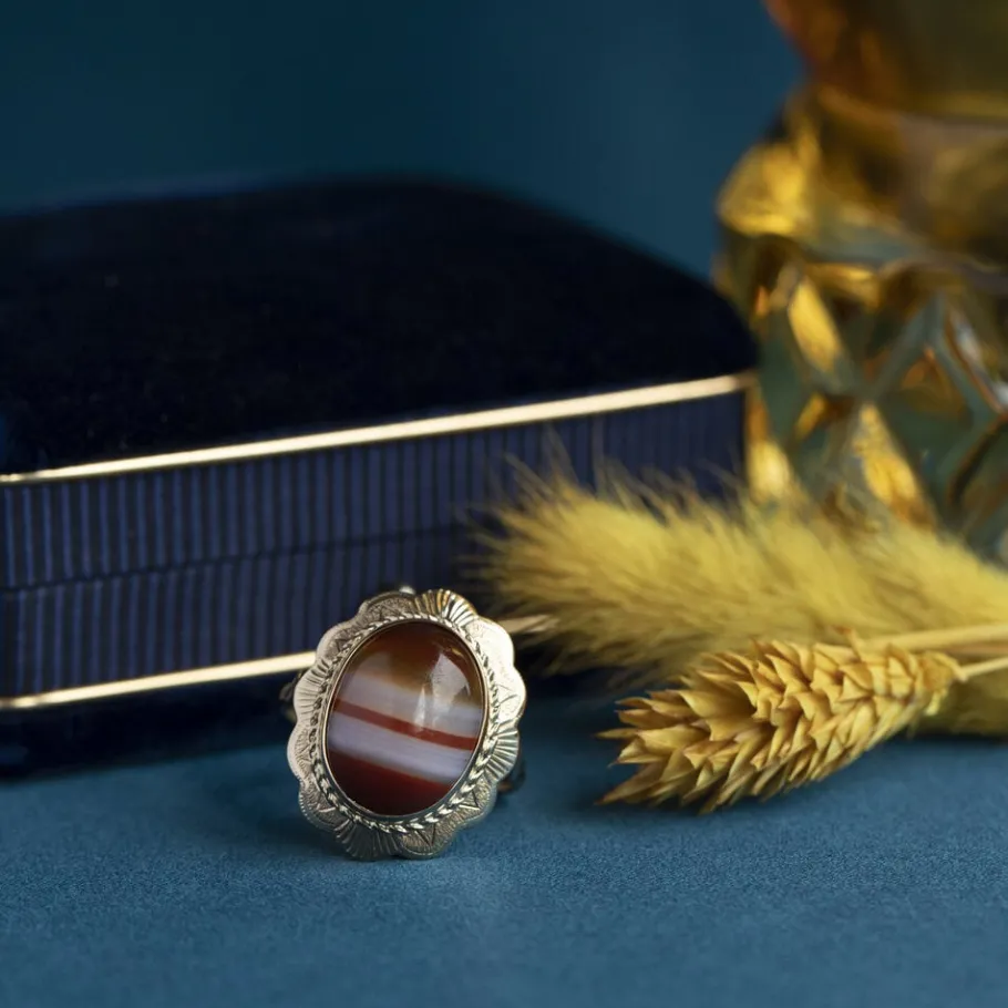 Gold ring with stripe agate 14 krt>Vintage Jewellery Outlet