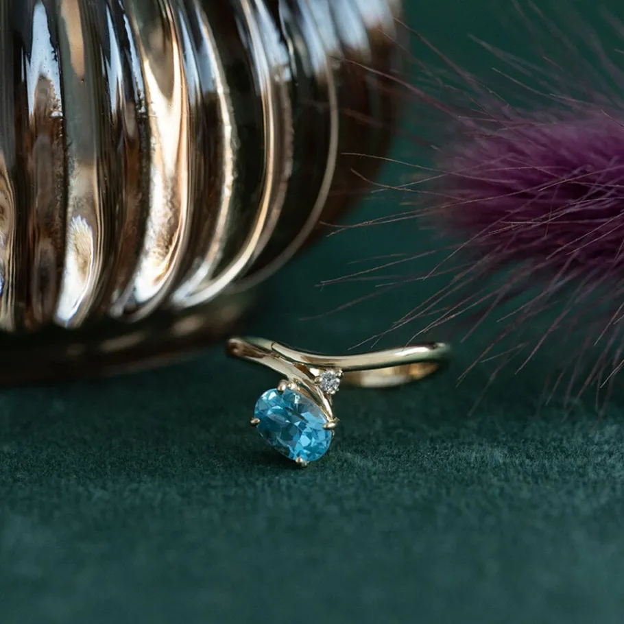 Gold ring with topaz and diamonds 18 krt>Vintage Jewellery Hot