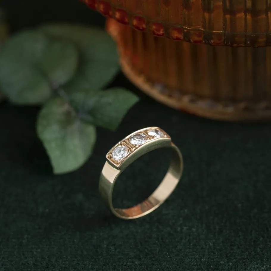 Gold row ring with diamonds 14 krt>Vintage Jewellery Sale