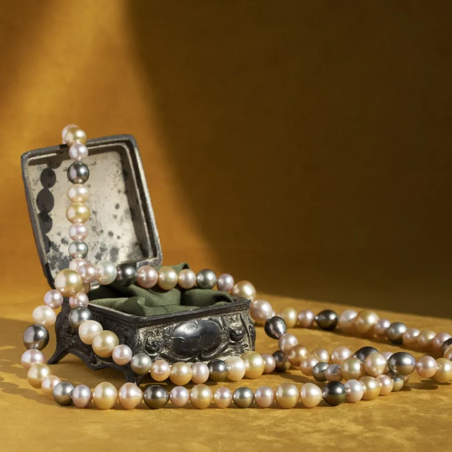 Gold schoeffel pearl necklace 18 krt>Vintage Jewellery Fashion