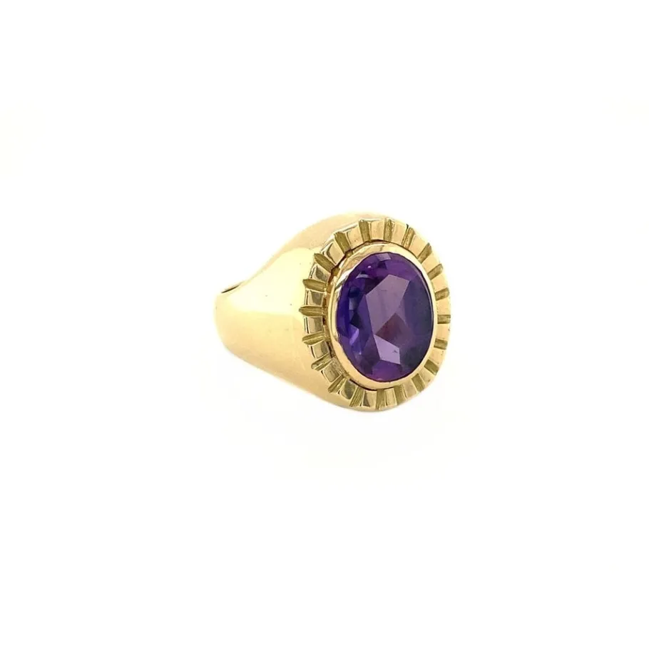 gold_signet_ring_with_ame_2.webp Gold signet ring with amethyst 14 krt>Vintage Jewellery Best