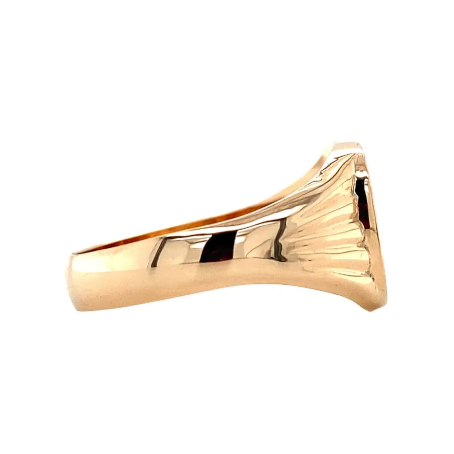 gold_signet_ring_with_eng_3.webp Gold signet ring with engraving 14 krt>Vintage Jewellery Discount