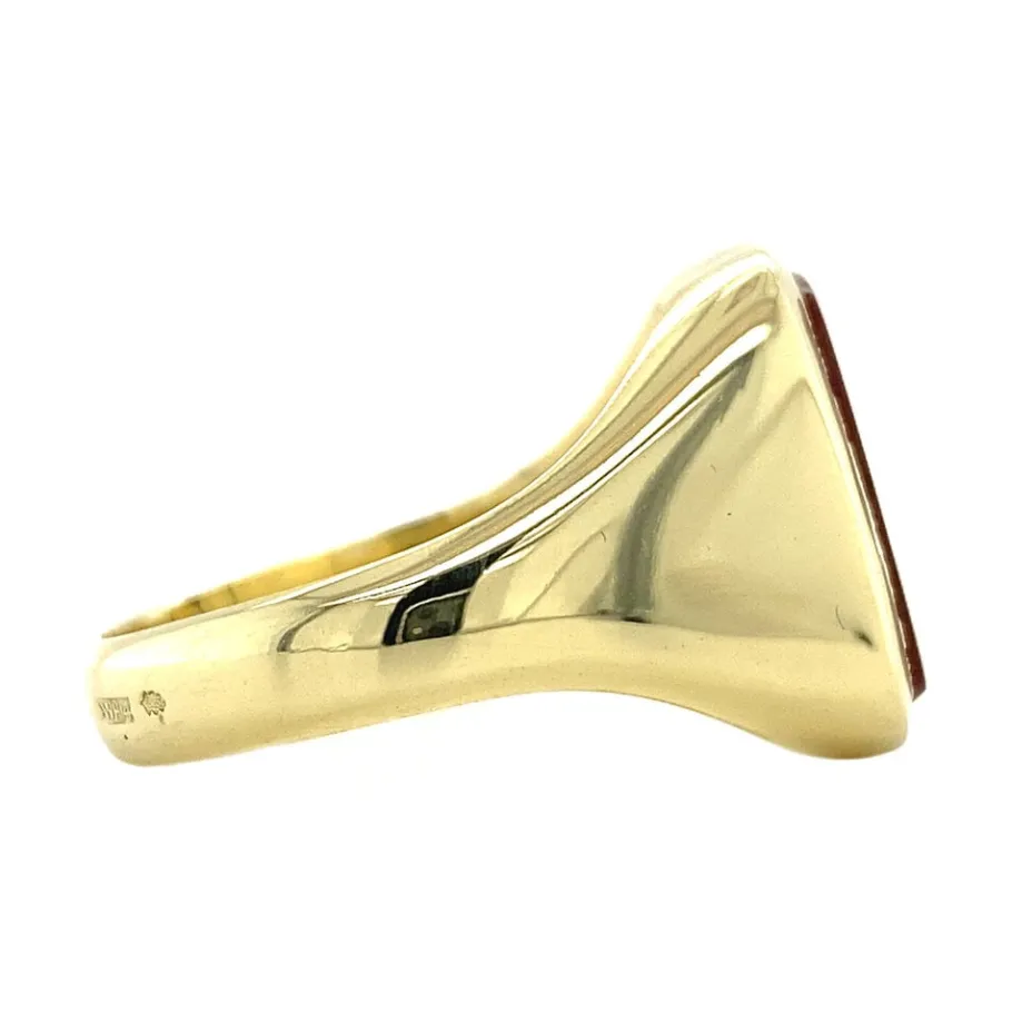 gold_signet_ring_with_lay_3.webp Gold signet ring with layer stone carnelian 14 krt>Vintage Jewellery Discount