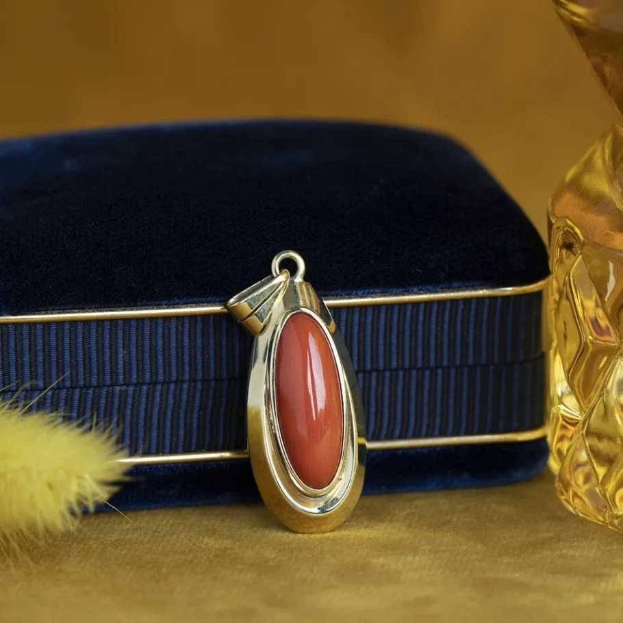 Pendant with blood coral 8 krt>Vintage Jewellery New
